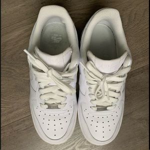 Woman’s Air Force 1